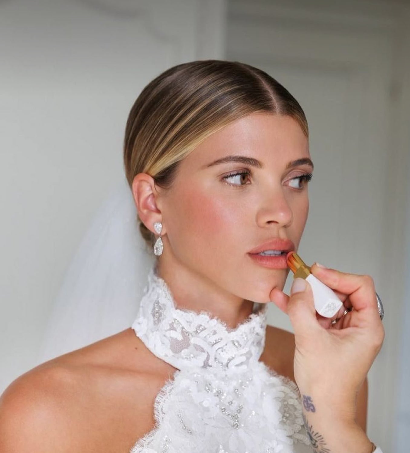 Natural Wedding Makeup Trends for 2025